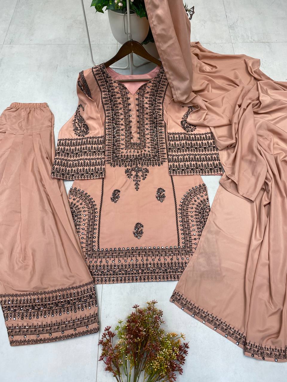 CREAPE TOP AND SALWAR