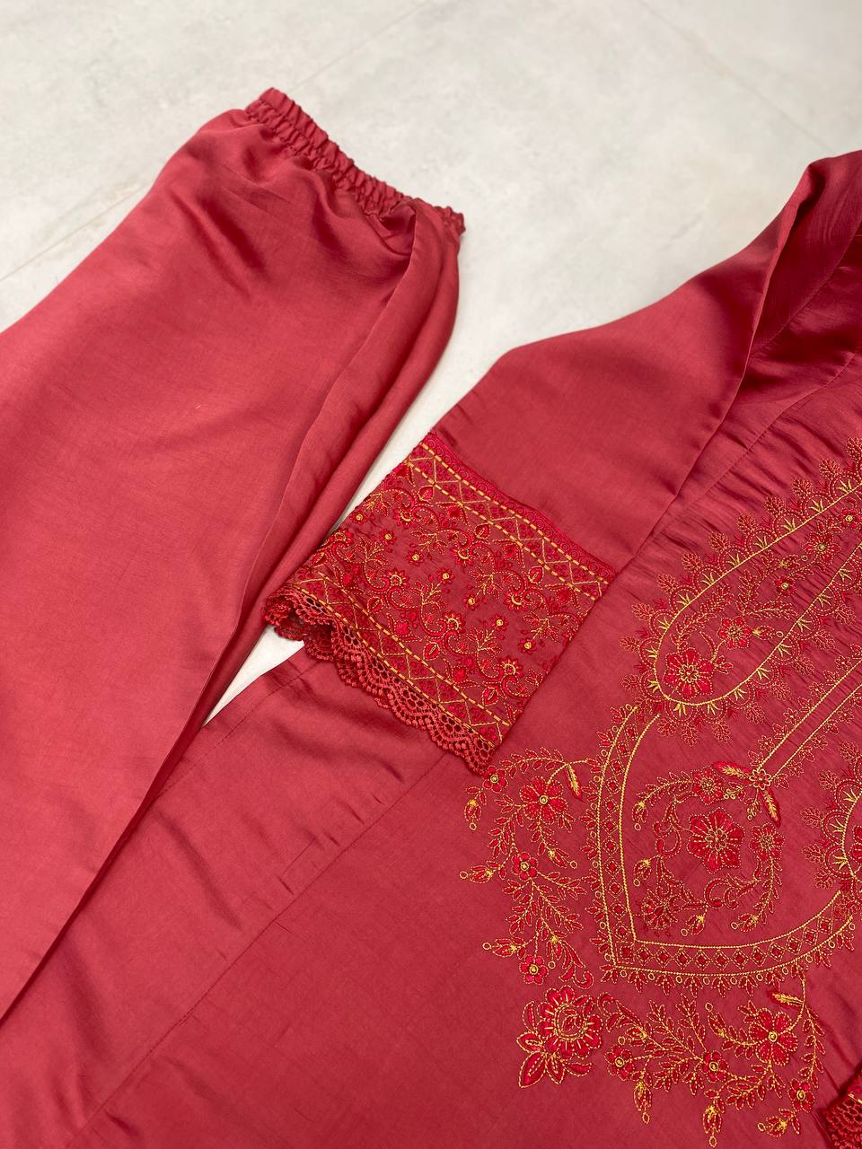 PANT WITH DUPATTA