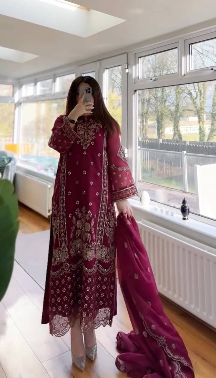 DESIGNER WEAR EXCLUSIVE SUIT TOP AND PANT WITH DUPATTA