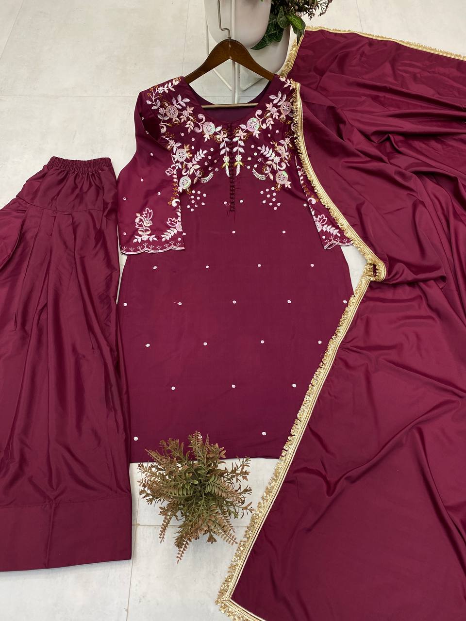 SALWAR SUIT
