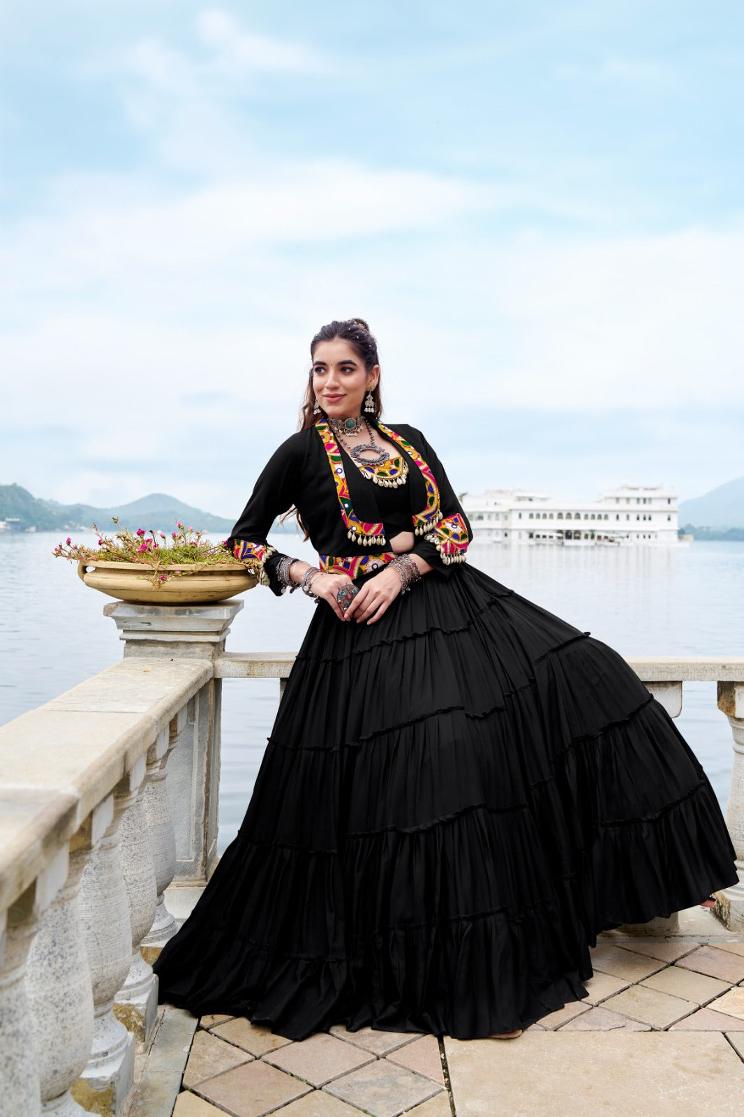 Lehnga Rajudi gmathi work