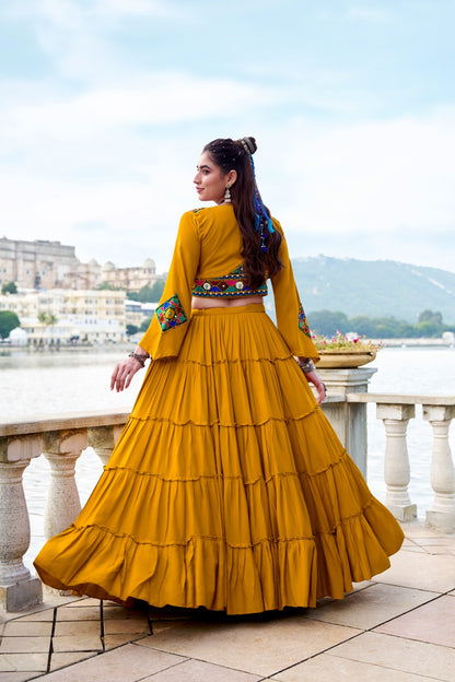 Lehnga Rajudi gmathi work