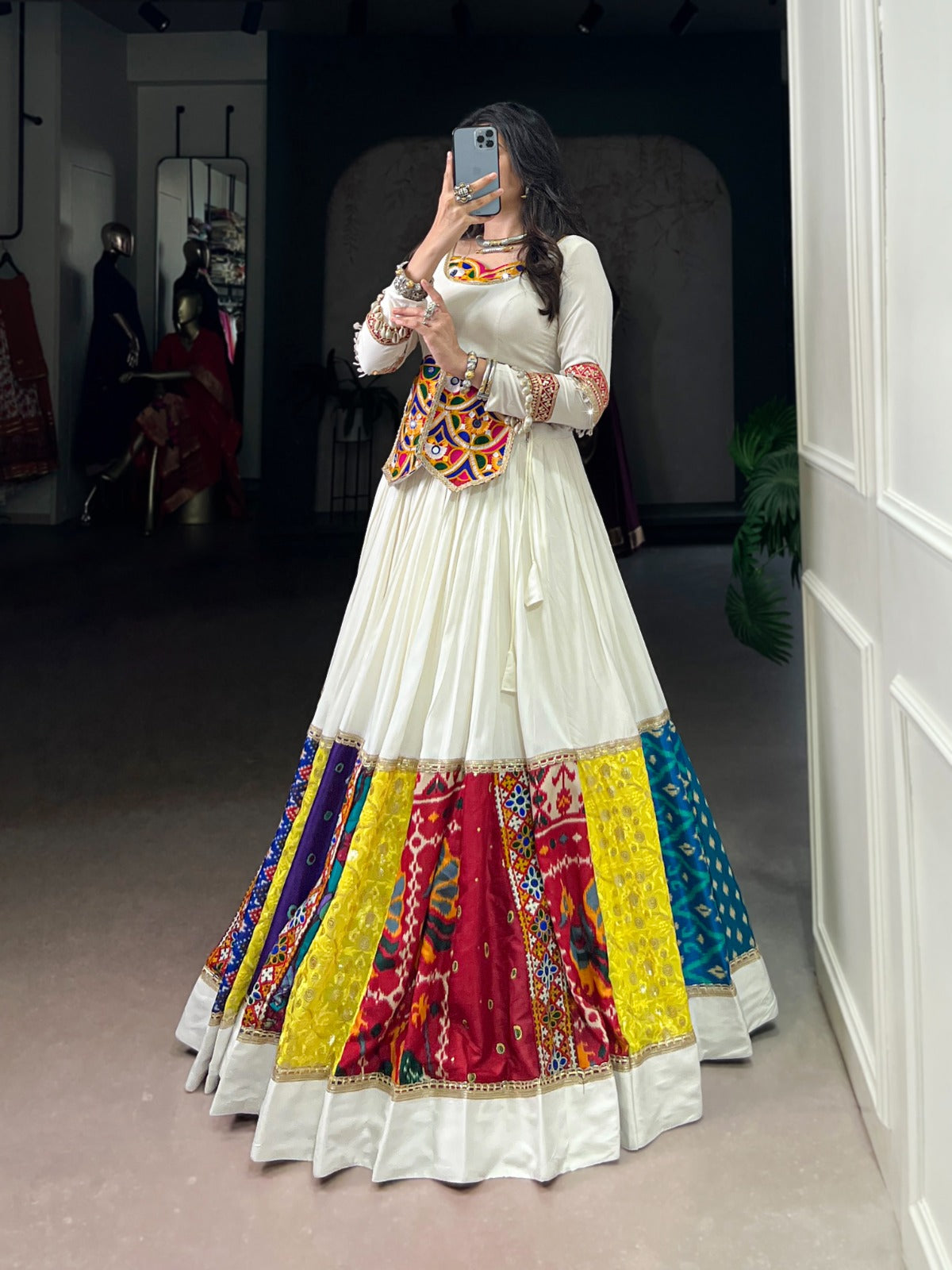 TRADITION LEHNGA CHOLI WITH NAVRATRI