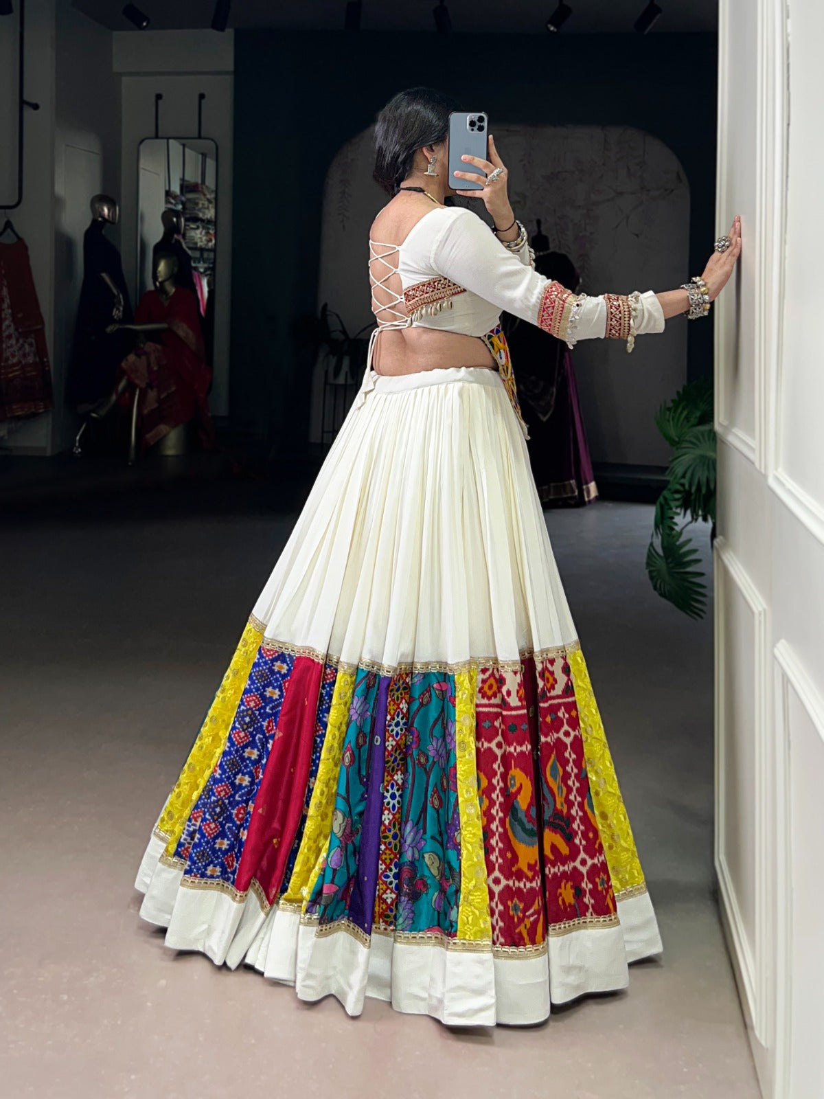 TRADITION LEHNGA CHOLI WITH NAVRATRI