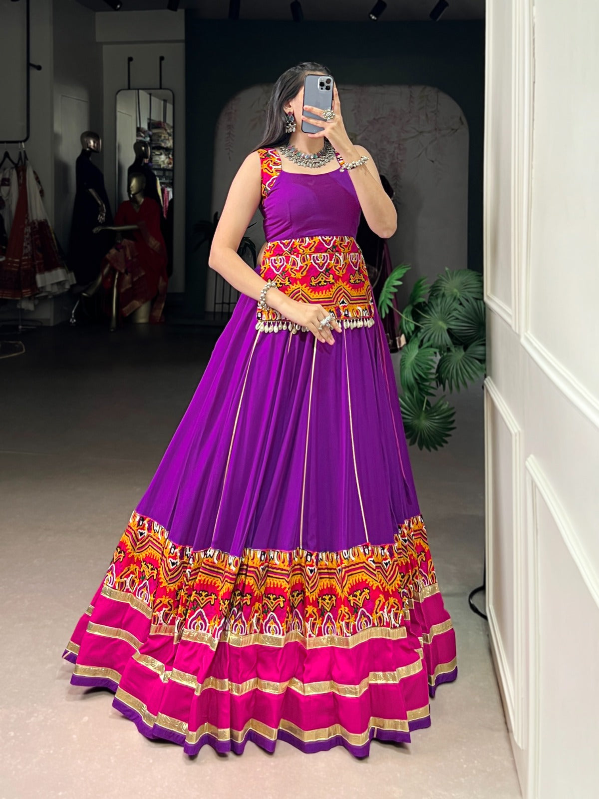 GAMTHI WORK CHANIYA CHOLI