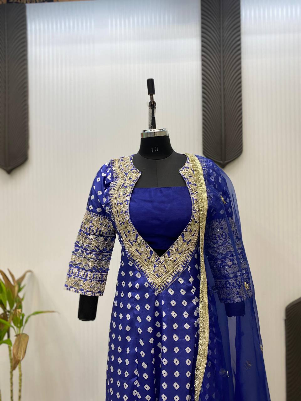 NEW TRENDY THREE PIECE READY TO WEAR KURTA PANT WITH TUBE BLOUSE