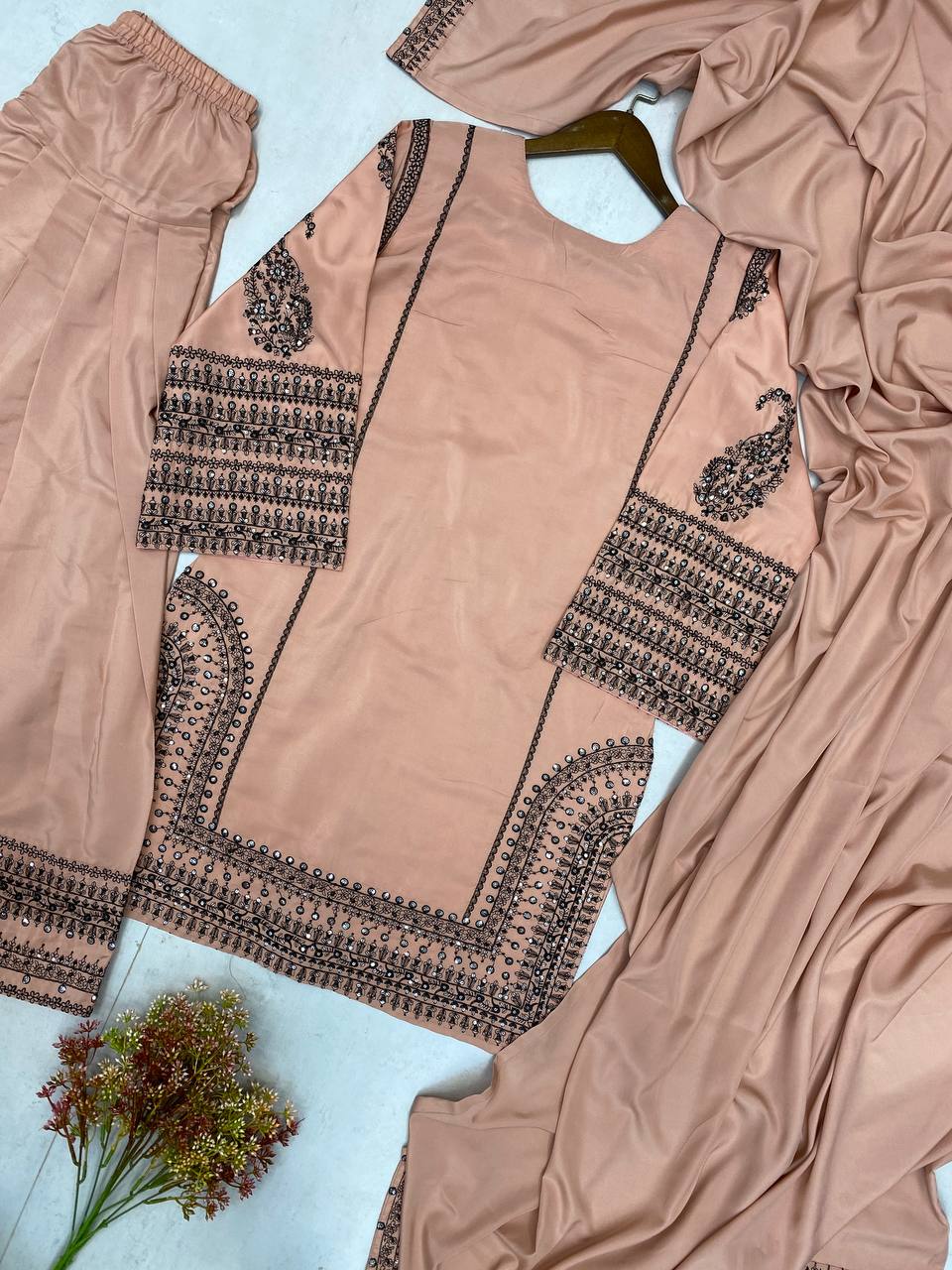 CREAPE TOP AND SALWAR