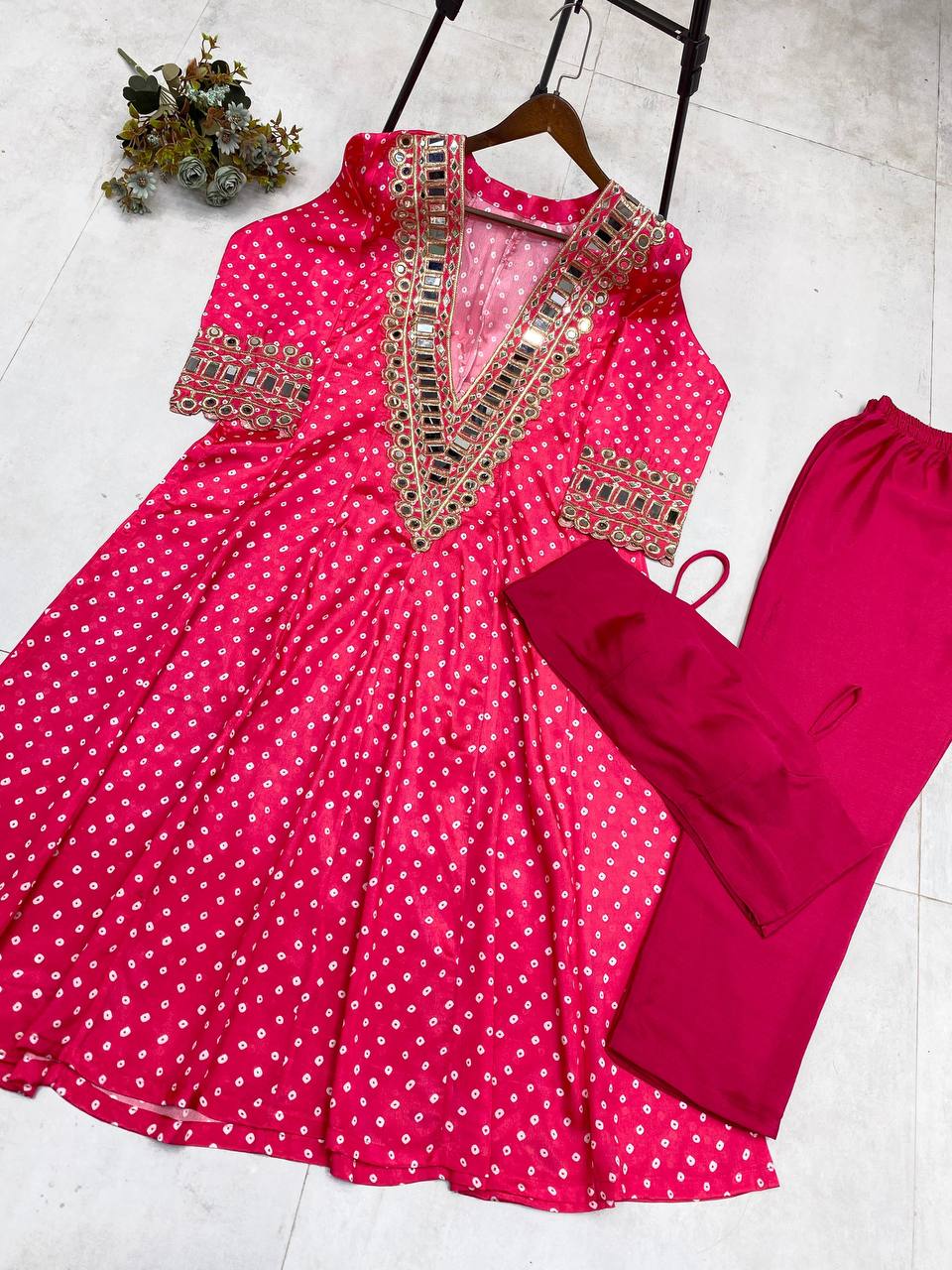 KURTA PANT WITH TUBE BLOUSE