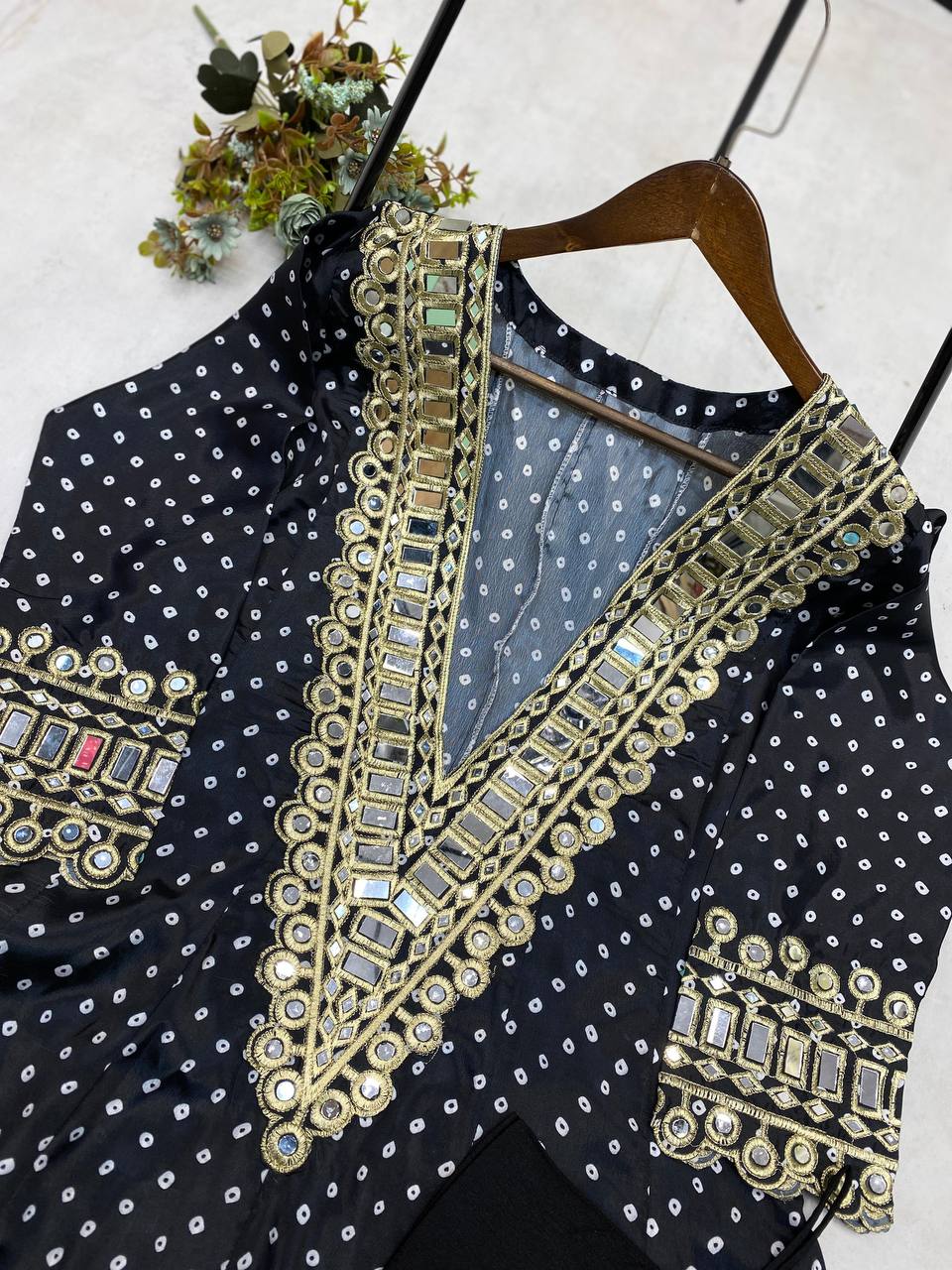 KURTA PANT WITH TUBE BLOUSE