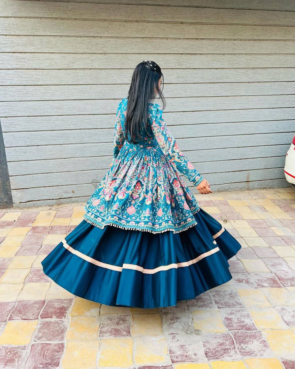 NAVRATRI WEAR BEUTIQUE TOP WITH  LEHENGA*