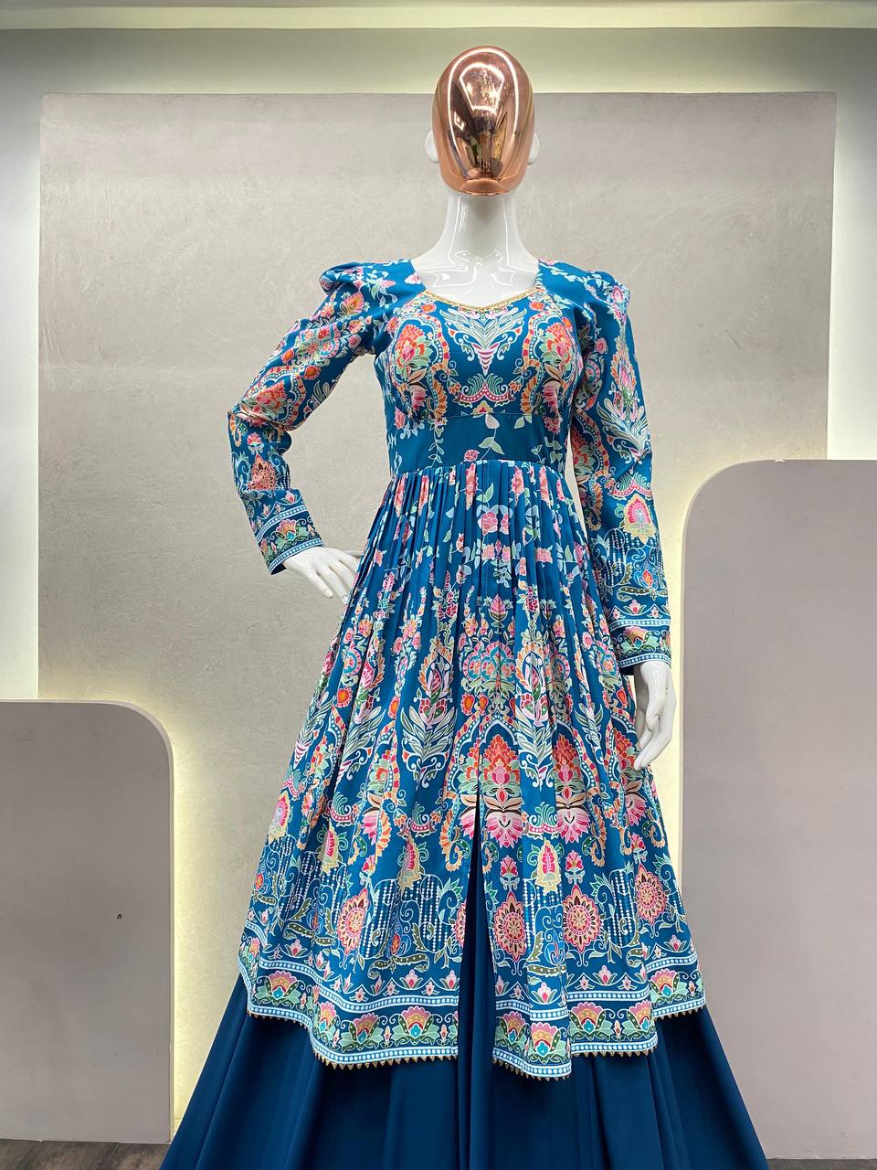 NAVRATRI WEAR BEUTIQUE TOP WITH  LEHENGA*