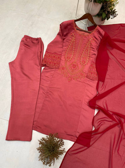 PANT WITH DUPATTA