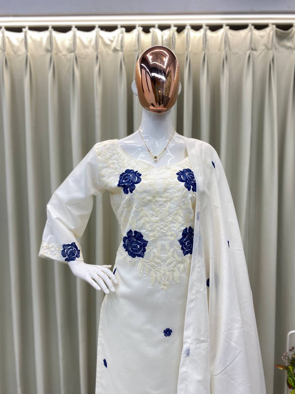 PANT WITH DUPATTA PAIR