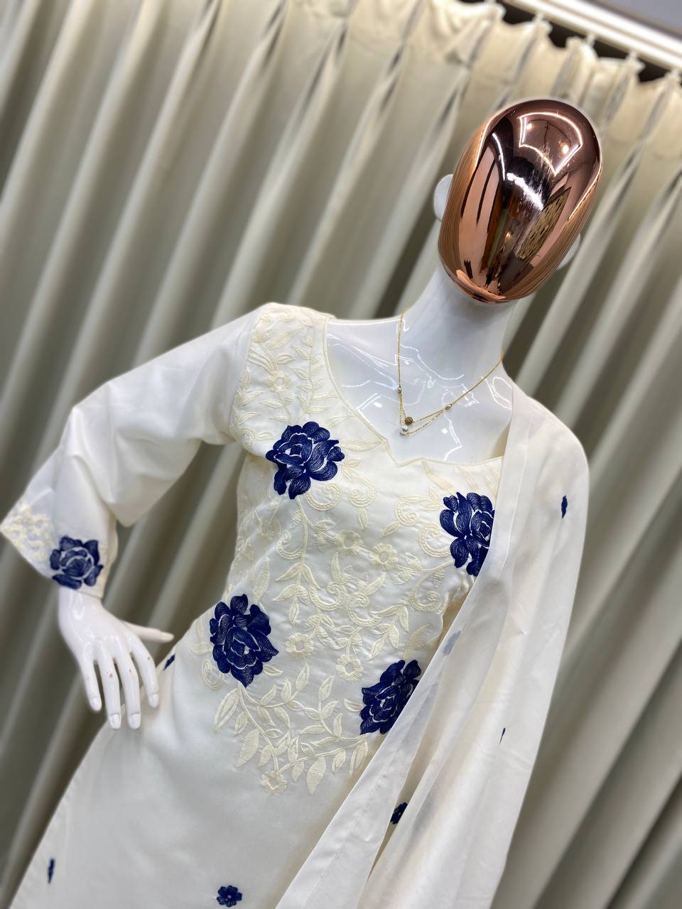 PANT WITH DUPATTA PAIR