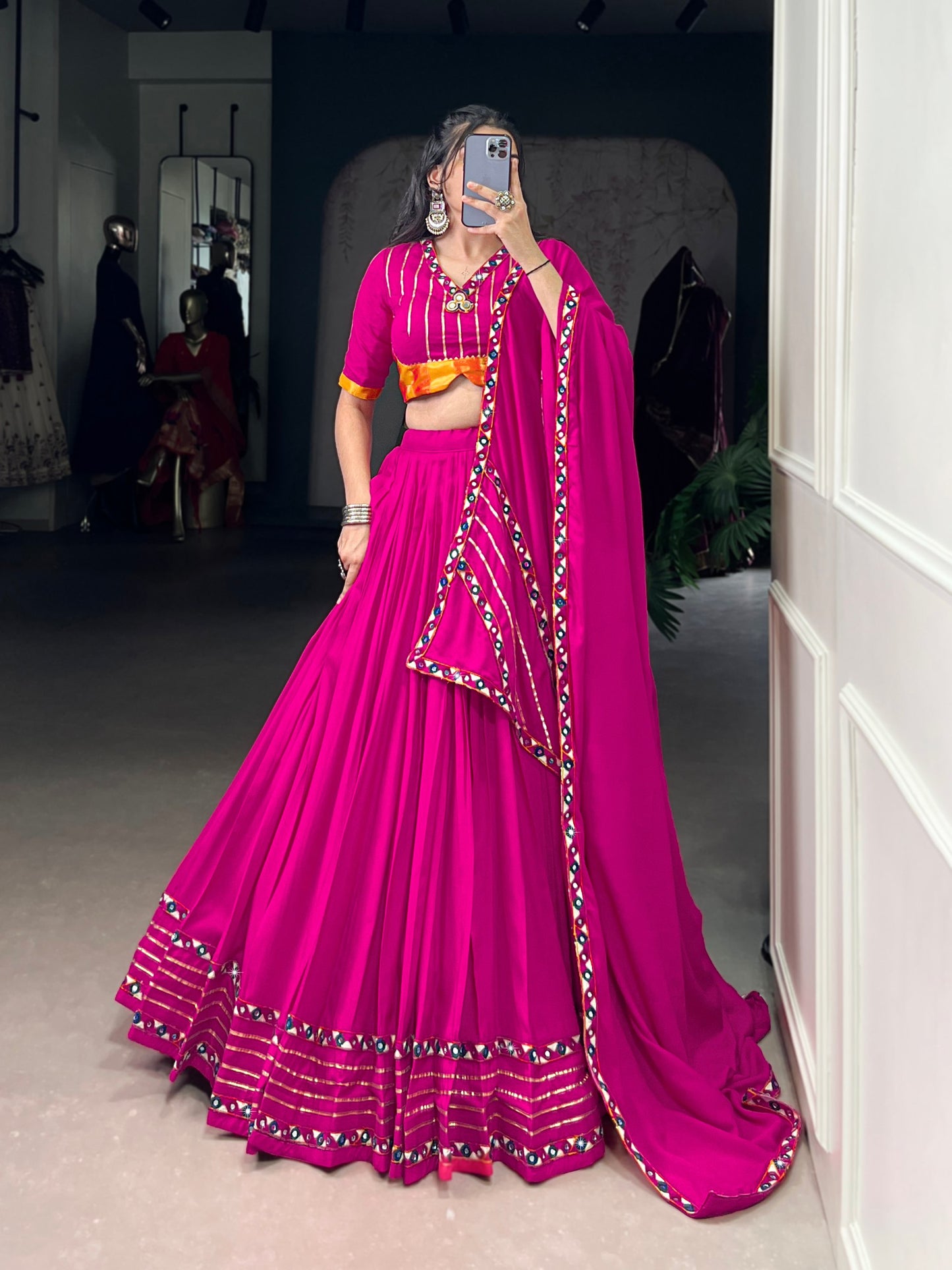 COULTURE OF NAVRATRI  LEHNGA CHOLI