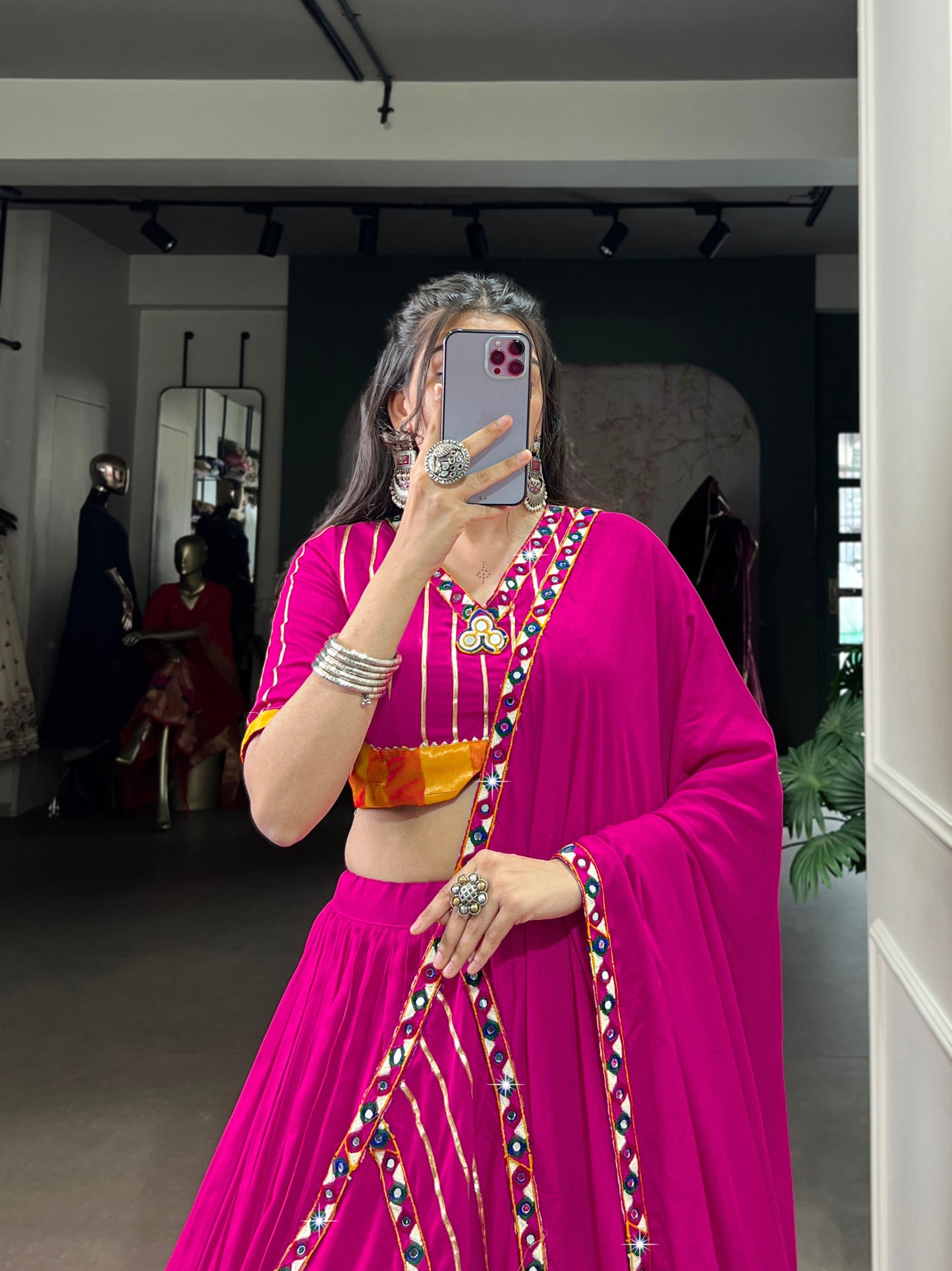 COULTURE OF NAVRATRI  LEHNGA CHOLI