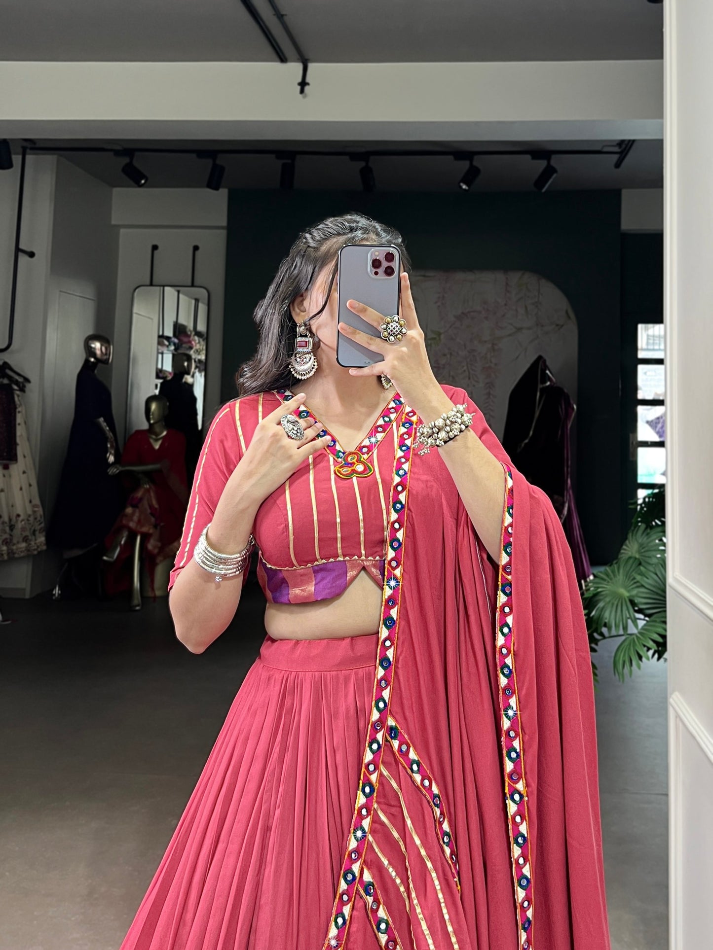 COULTURE OF NAVRATRI  LEHNGA CHOLI