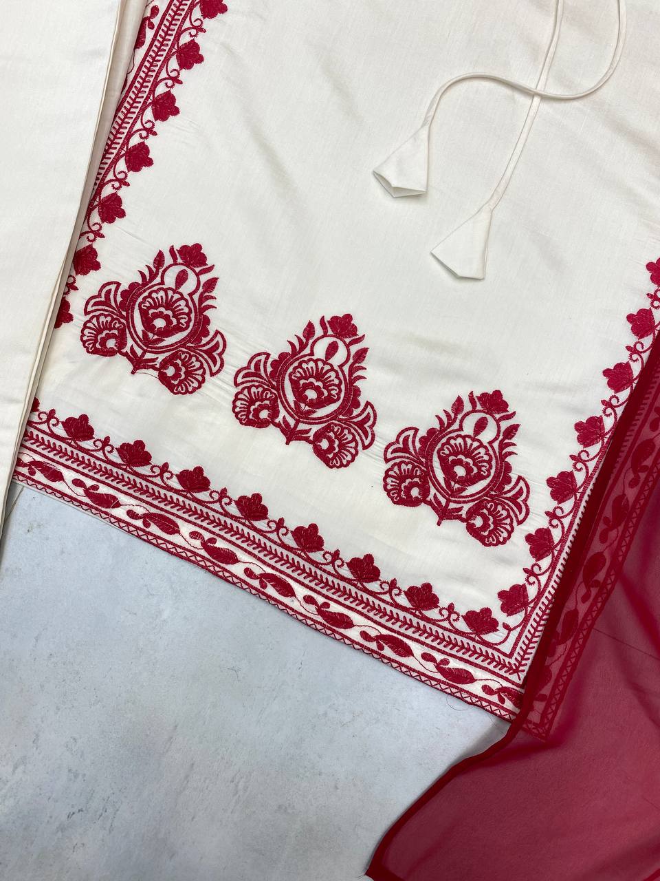 TOP PANT WITH DUPATTA PAIR