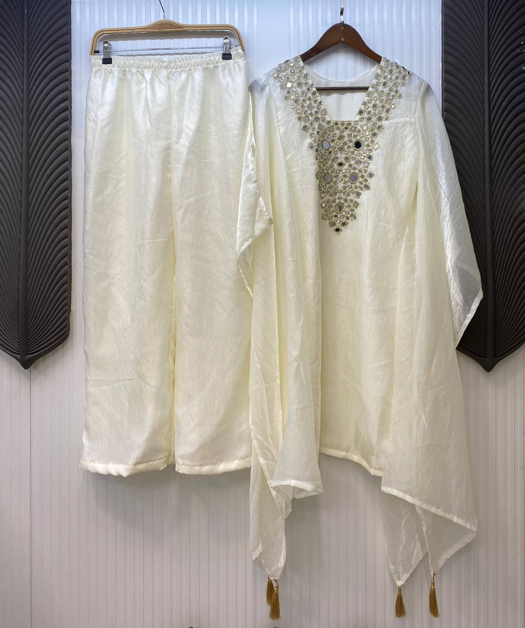 TOP WITH PLAZZO PAIR